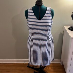Old Navy knit striped dress